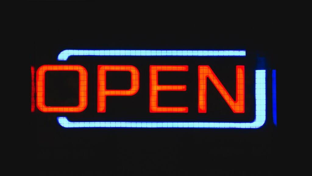 Offen, geöffnet, Chance, Möglichkeit, Open, Öffnung, Eröffnung (Bild: Pixabay/unsplash https://pixabay.com/de/anmelden-offen-neon-geschäft-1209759/ ) (23.05.2017) 