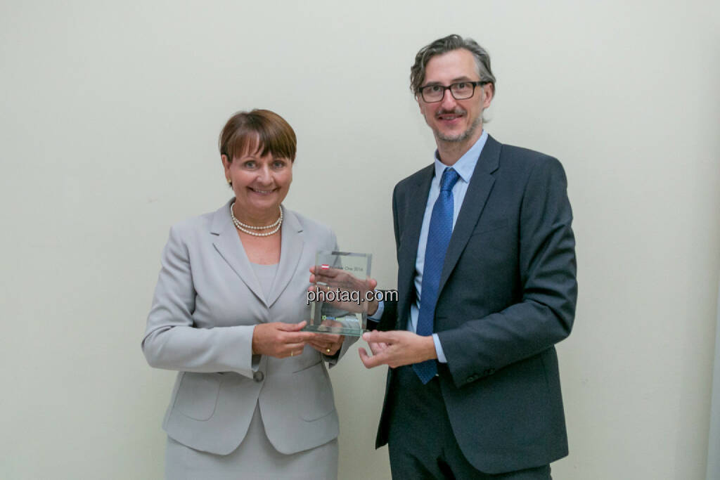 Herta Stockbauer (BKS), Josef Chladek (BSN), Number One 2016, Details siehe http://boerse-social.com/numberone/2016, © Martina Draper/photaq (29.05.2017)