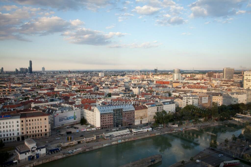 Wien, Häuser, Immobilien, Wolken, Donaukanal, © Michaela Mejta (04.07.2017) 