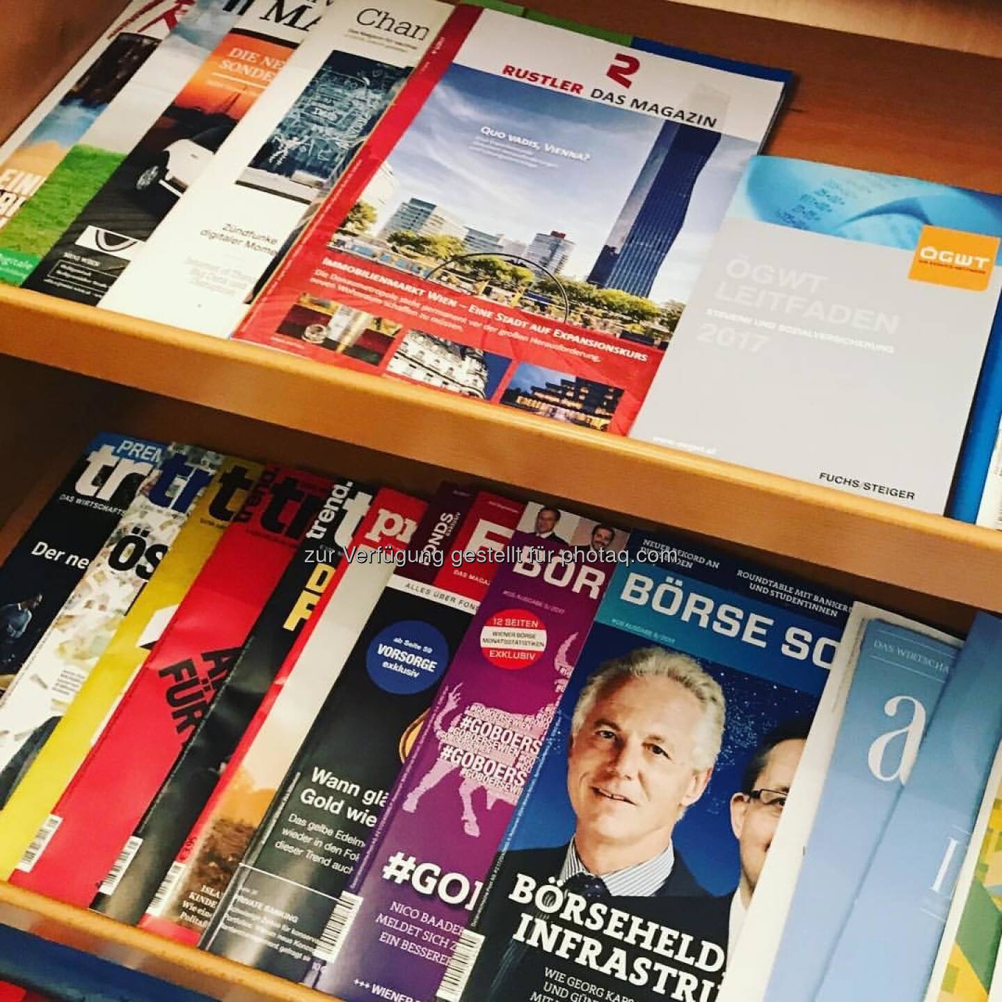 Börse Social Magazine im Regal