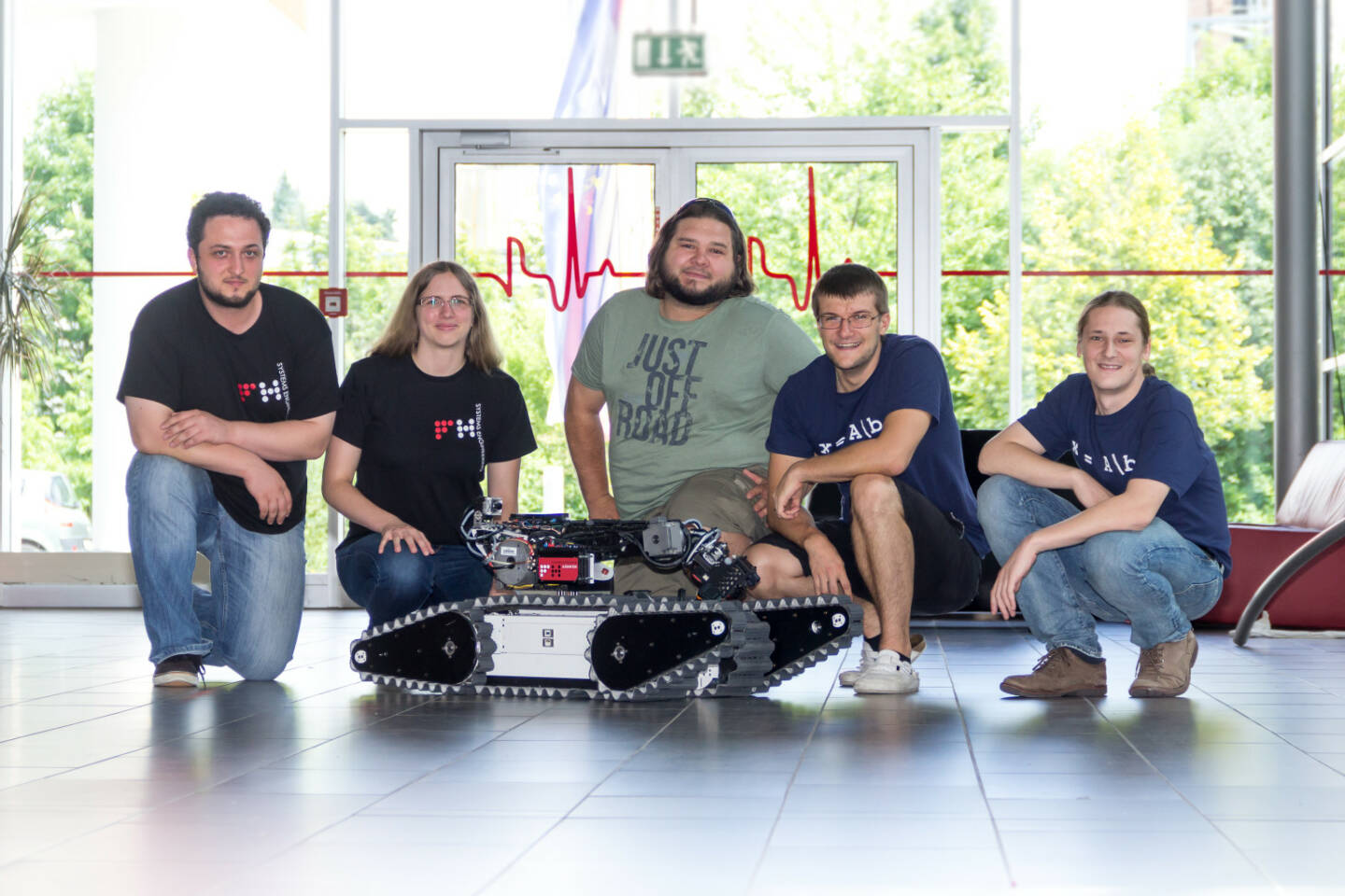 Fachhochschule Kärnten: Robotik-Team nimmt an RoboCup Weltmeisterschaft in Japan teil, Roboter, Fotograf: Stefan Köchel. Fotocredit: FH Kärnten