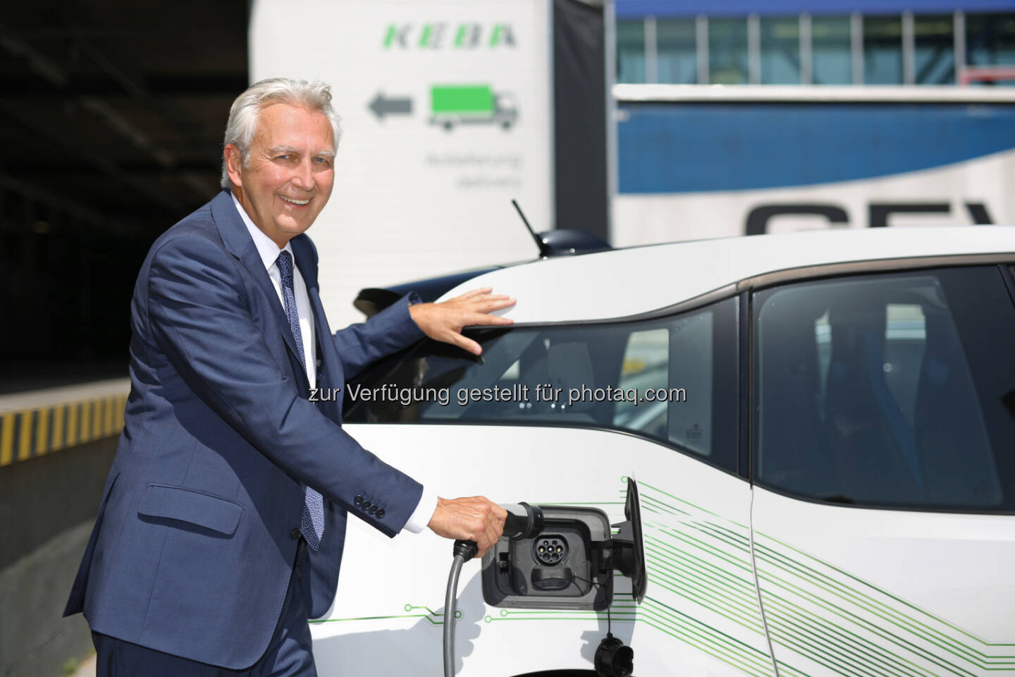 KEBA AG: Anteil an Elektroautos soll bis 2025 auf 25% steigen, Elektromobilität, Strom tanken, Foto: KEBA AG/APA-Fotoservice/Hartl