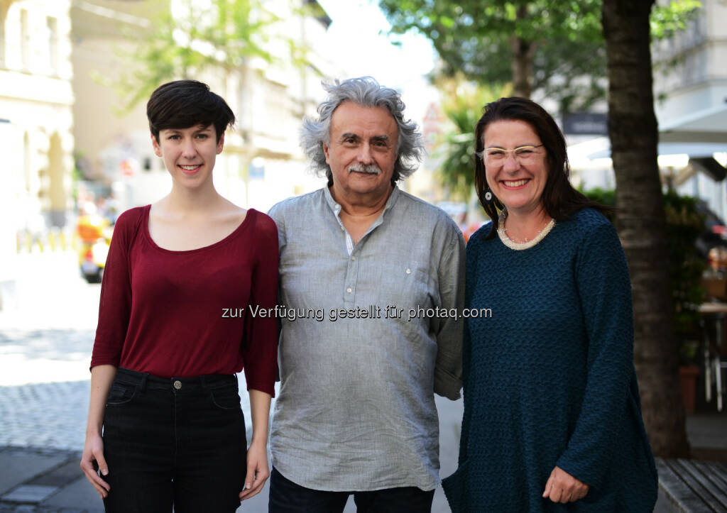 Flora Petrik, Mirko Messner und Ulli Fuchs ziehen als Spitzentrio für KPÖ PLUS in die Wahl - KPÖ Plus: KPÖ PLUS präsentiert Spitzentrio und Themen für den Wahlkampf (Fotograf: Theresa Schlag / Fotocredit: KPÖ PLUS), © Aussender (28.07.2017) 