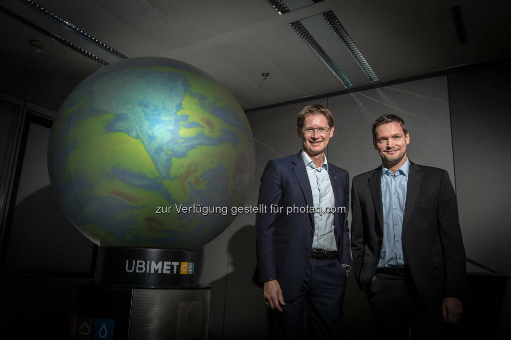 Andreas Kößl, Vorstand UNIQA Österreich und Michael Fassnauer, CEO von UBIMET - UNIQA Insurance Group AG: UNIQA Österreich erwartet aus aktuellem Unwetter Schäden im einstelligen Millionen-Euro-Bereich (Fotocredit: UNIQA/Froese), © Aussender (08.08.2017) 