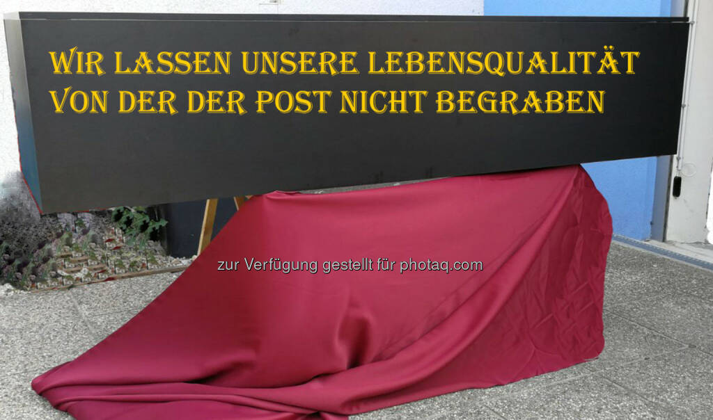 Unabhängige Bürgerinitiative lelog.at: Trauermarsch vor der Unternehmenszentrale der Post AG – „Wir lassen unsere Lebensqualität nicht von der Post begraben“ (Fotograf: Daniel Moser-Krapfenbauer), © Aussender (14.08.2017) 