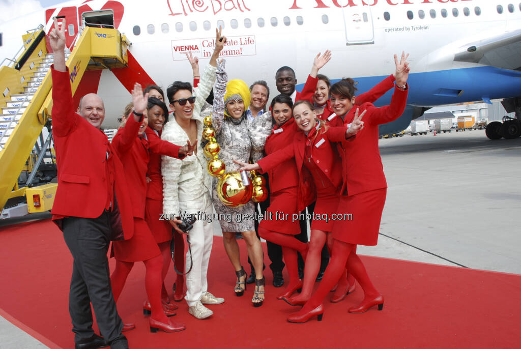 Austrian Life Ball Aircraft Crew, © Austrian Airlines  (24.05.2013)