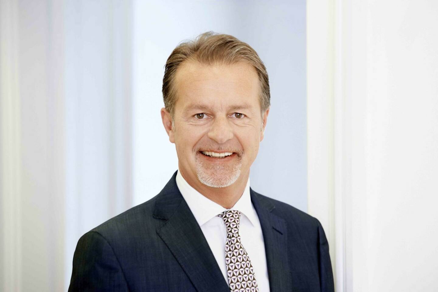 Gerald Stadler verstärkt seit Kurzem das Private Banking Team der Zürcher Kantonalbank Österreich AG am Standort Wien, Bild: Zürcher Kantonalbank Österreich AG