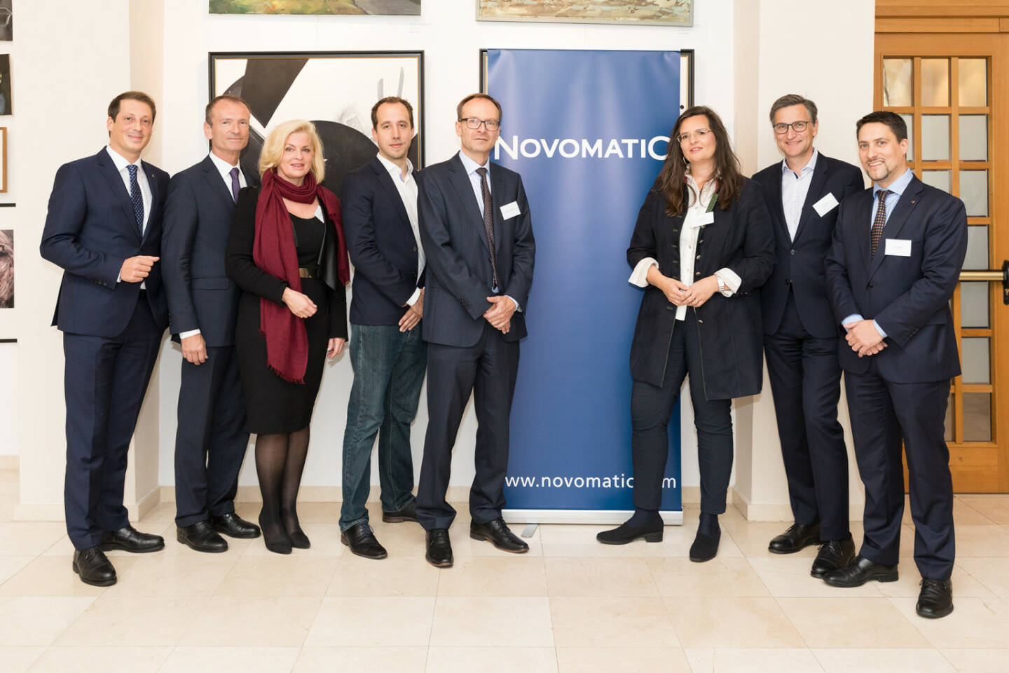 Mehr als 70 Teilnehmer besuchten das 6. Novomatic Stakeholder Forum, das unter dem Titel „Innovation und Corporate Responsibility – Wege zum strategischen Erfolg“ stand. vlnr: Mag. Stefan Krenn (Generalsekretär, NOVOMATIC AG), DI Dr. Christian Plas (Geschäftsführender Gesellschafter, denkstatt GmbH), Mag. Barbara Feldmann (Mitglied des Aufsichtsrates, NOVOMATIC AG), Matthias Reisinger (Mitgründer und Co-Geschäftsführer, Impact Hub Vienna), Prof.(FH) Mag. Dr. Reinhard Altenburger (Projektleiter Innovation und CSR, IMC Fachhochschule Krems), Mag. Dr. Gabriela Maria Straka, EMBA (Leitung Kommunikation/PR & CSR, Brau Union Österreich AG), Mag. Georg Grassl (General Manager Wasch-/Reinigungsmittel Österreich, Henkel CEE), Mag. Philipp Gaggl, BA (Head of Corporate Responsibility & Sustainability, NOVOMATIC Gaming Industries GmbH); Fotocredit: Novomatic