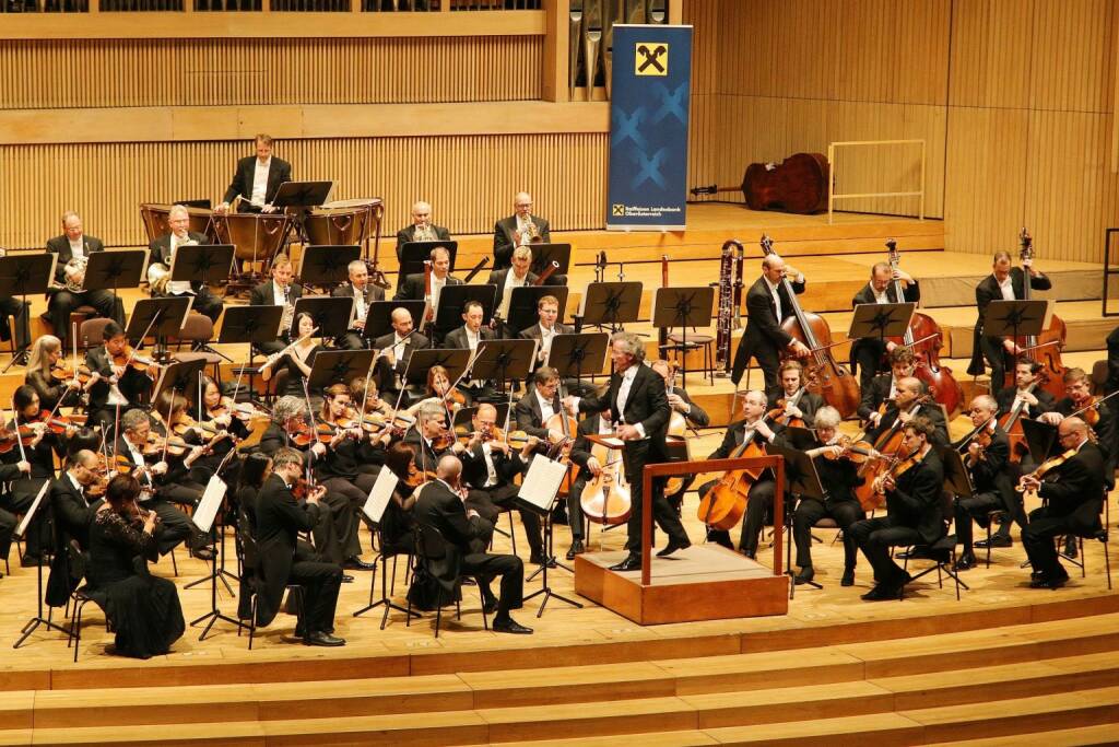 Stardirigent Franz Welser-Möst begeisterte mit dem Cleveland Orchestra im Linzer Brucknerhaus, Fotocredit: RLB OÖ / Strobl (16.10.2017) 