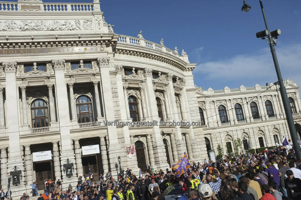 Burgtheater, Fans (28.05.2013) 