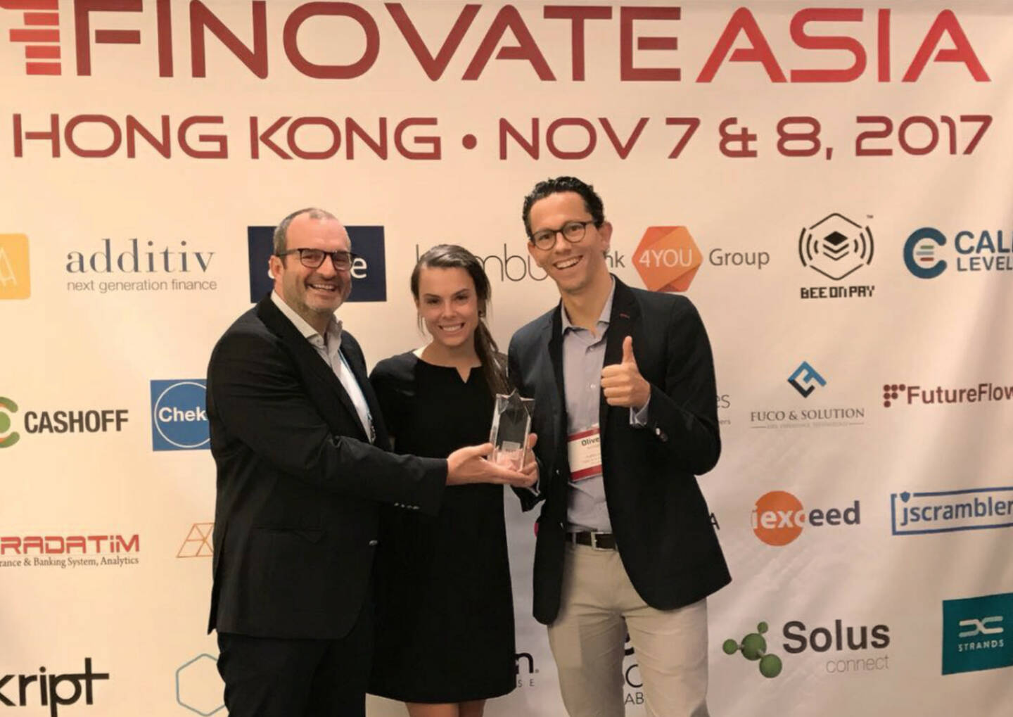 YUKKA Lab AG, das FinTech-Startup für Realtime News-Analytics aus Berlin, gewinnt den „Best of Show“-Preis auf der FinovateAsia in Hong Kong. Foto: Yukka