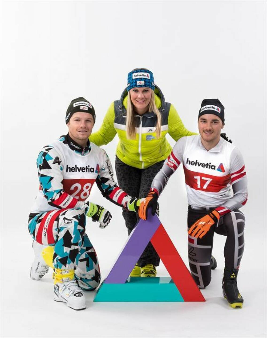 Die laufende Ski-Saison 2017/18 bringt frischen Wind aus Österreich ins internationale Helvetia Skiteam: Die ORF-Kommentatorin und ehemalige Skirennläuferin Nicole «Niki» Hosp erweitert die hochkarätige Mannschaft rund um Top-Athleten wie die beiden Olympiasieger Dario Cologna und Simon Ammann. Bild: Helvetia