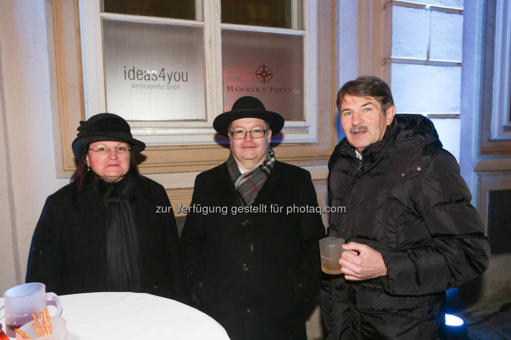 Yvette & Gregor Rosinger, Ernst Vejdovszky, © Wiener Börse/APA-Fotoservice (01.12.2017) 