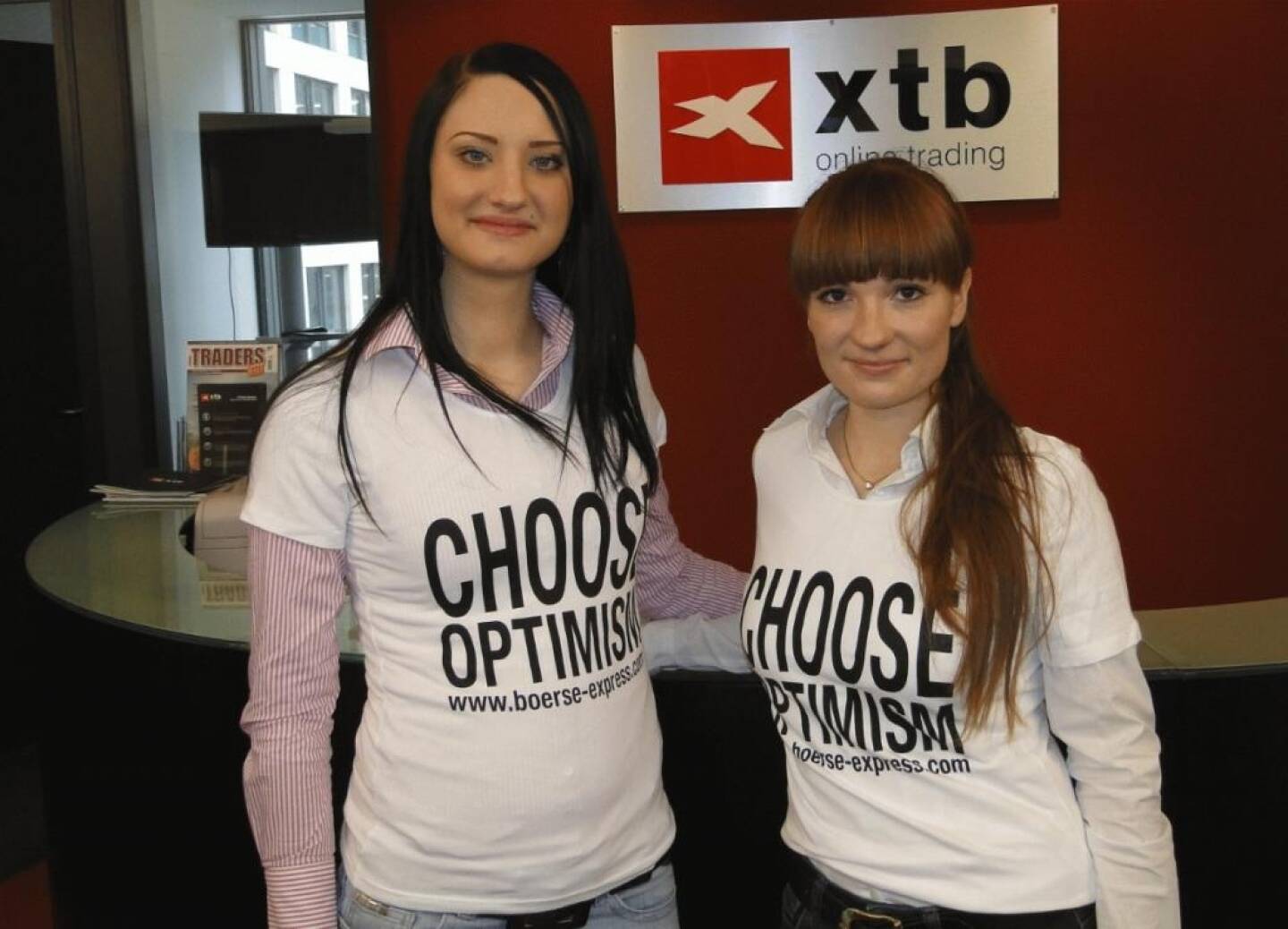 A Choose with a Smeil!: Eliza Dygutowicz, Marketing xtb, mit Tina Aigner