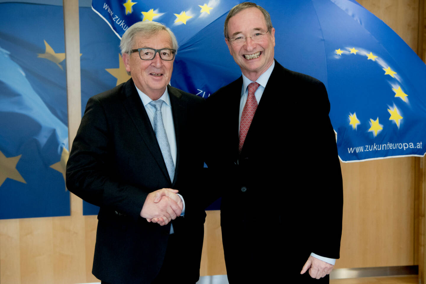 Wirtschaftskammer Österreich: Starkes Unternehmertum ist die Basis für eine erfolgreiche Zukunft der EU, Jean-Claude Juncker, Präsident der Europäischen Kommission, und Eurochambers-Präsident Christoph Leitl; Fotocredit: European Commission / Etienne Ansotte