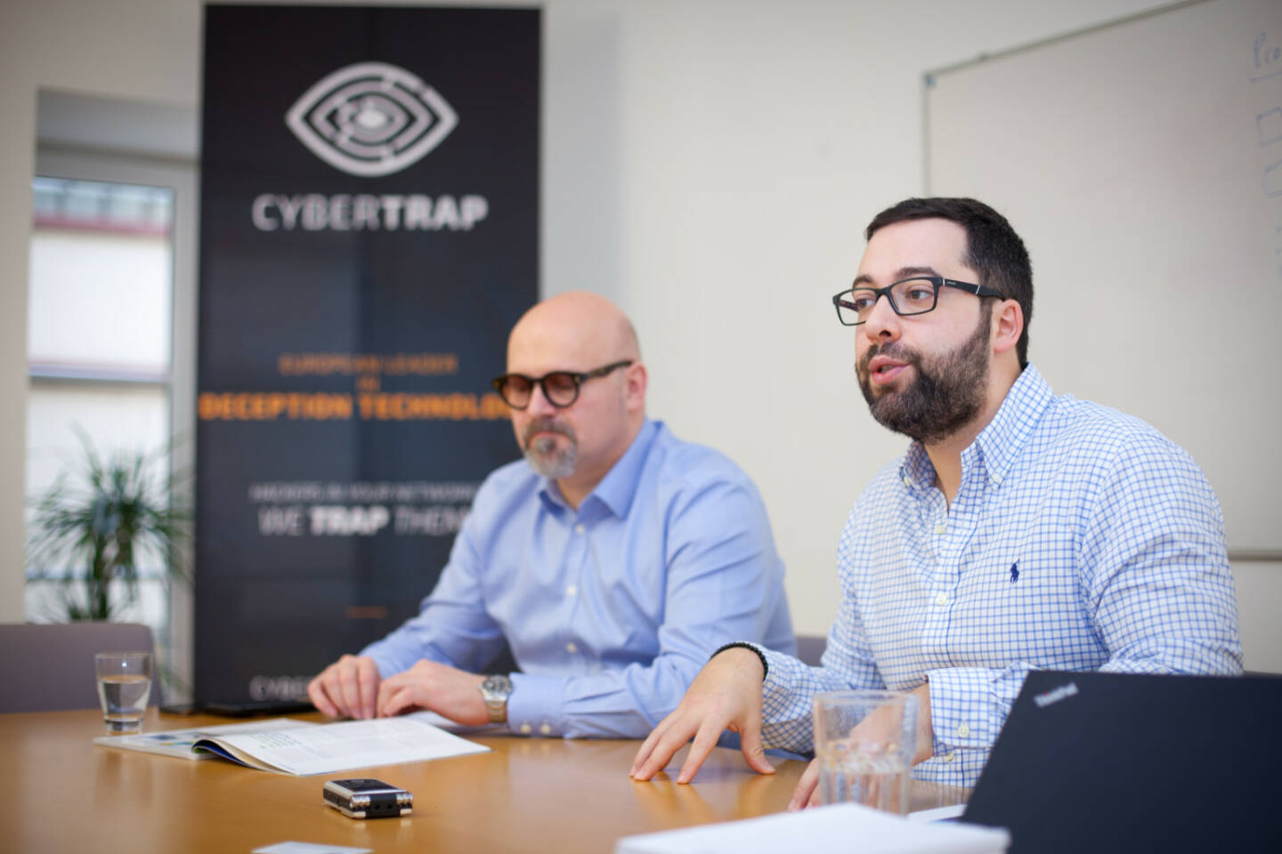 Jack Wagner, CEO CyberTrap GmbH, Avi Kravitz, CTO und Gründer CyberTrap GmbH, Foto: Michaela Mejta