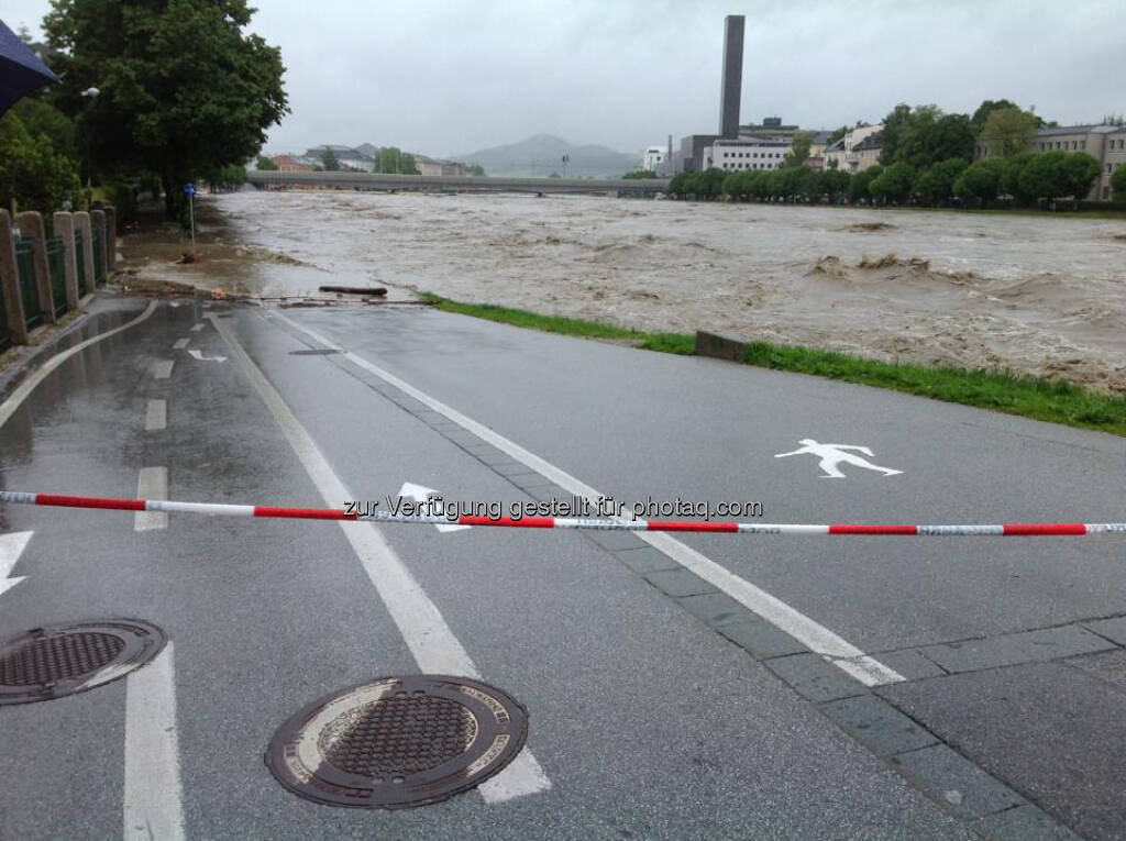 Hochwasser in Salzburg, Salzach, © Astrid Rössler (03.06.2013) 