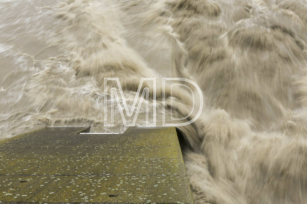 Donau, Hochwasser, Verbund Kraftwerk Greifenstein, © Martina Draper (03.06.2013) 