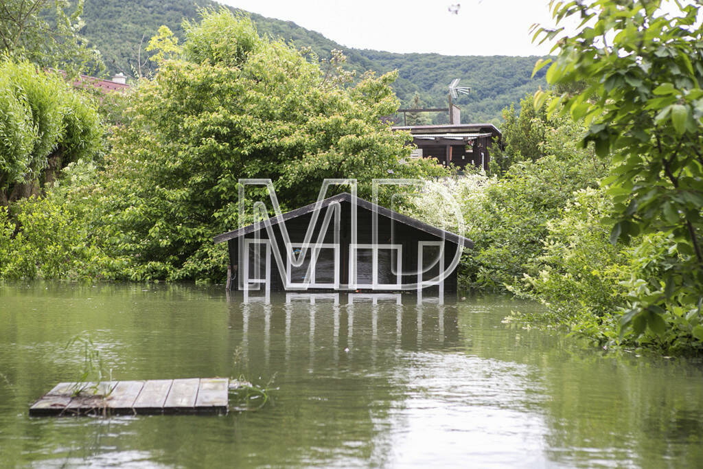 Hochwasser, Altenberg, Gartenhaus, © Martina Draper (03.06.2013) 