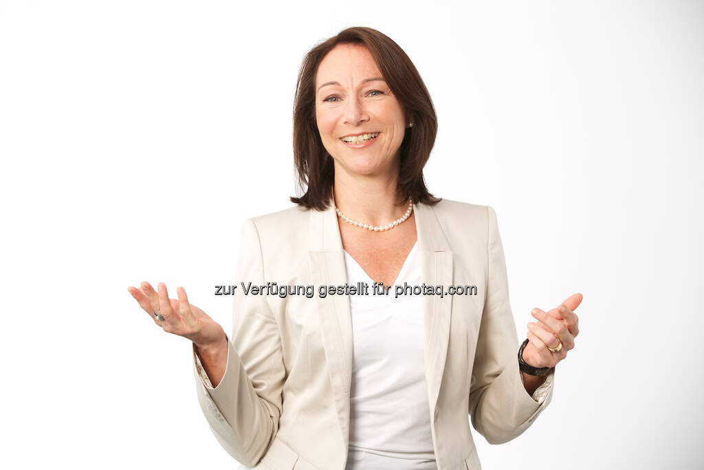 Immofinanz: Andrea Sperling-Koch steht seit 1. Mai 2013 dem Bereich Finance & Accounting vor und verantwortet die Rechnungslegung sowie die Konsolidierung. Details entnehmen Sie bitte der Presseinformation im Anhang (c) Immofinanz (04.06.2013) 