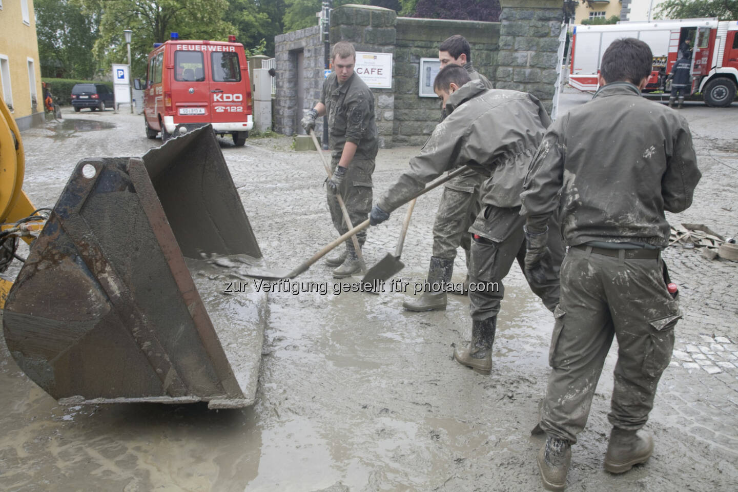 Aufräumarbeiten in Schärding; Hochwasser