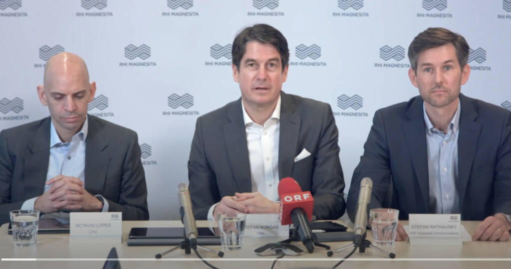 RHI-Bilanzpressekonferenz am 21. 3. 2018 mit (v.li) Octavio Lopes, CFO, Stefan Borgas, CEO, Stefan Rathausky, Senior VP Corporate Communications; Bild: Screenshot vom Webcast, © Aussender (21.03.2018) 