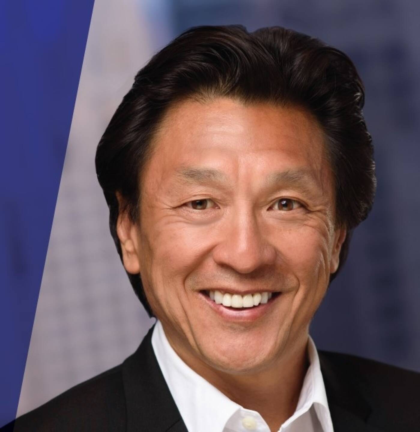 Alex Liu steht als neuer Global Managing Partner an der Spitze der weltweiten Managementberatung A.T. Kearney. Liu ist seit 1996 Partner bei A.T. Kearney. Er beriet in seiner bisherigen Laufbahn in über 50 Ländern CEOs und Vorstände der größten Unternehmen im Bereich Kommunikation, Medien und Technologie. Bild: A.T. Kearney