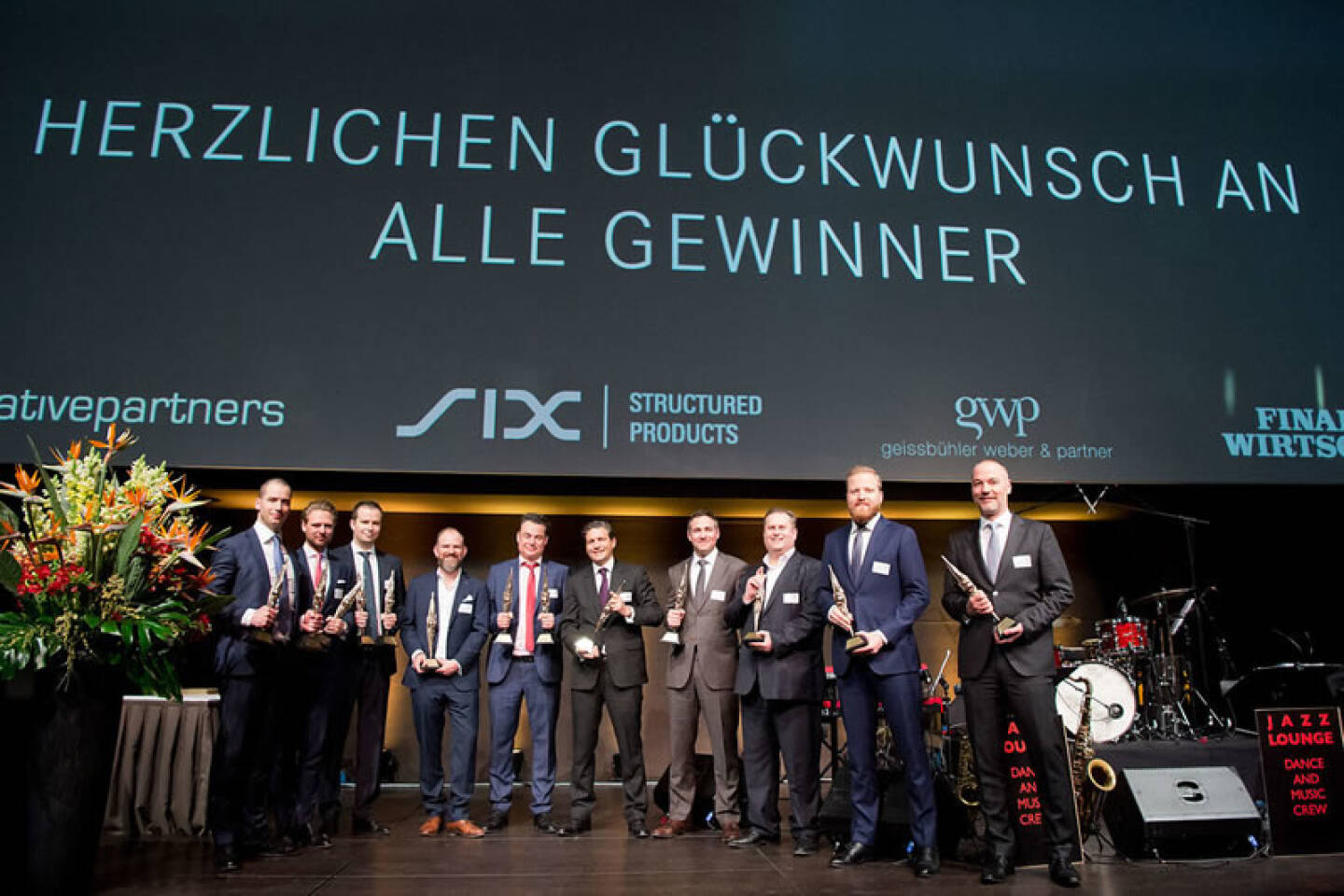 Bereits zum dreizehnten Mal prämieren die Swiss Derivative Awards die besten Strukturierten Produkte. Die Awards werden seit ihrer ersten Verleihung im Jahre 2006 von SIX als Hauptsponsorin, unterstützt. Bildquelle: www.six-swiss-exchange.com