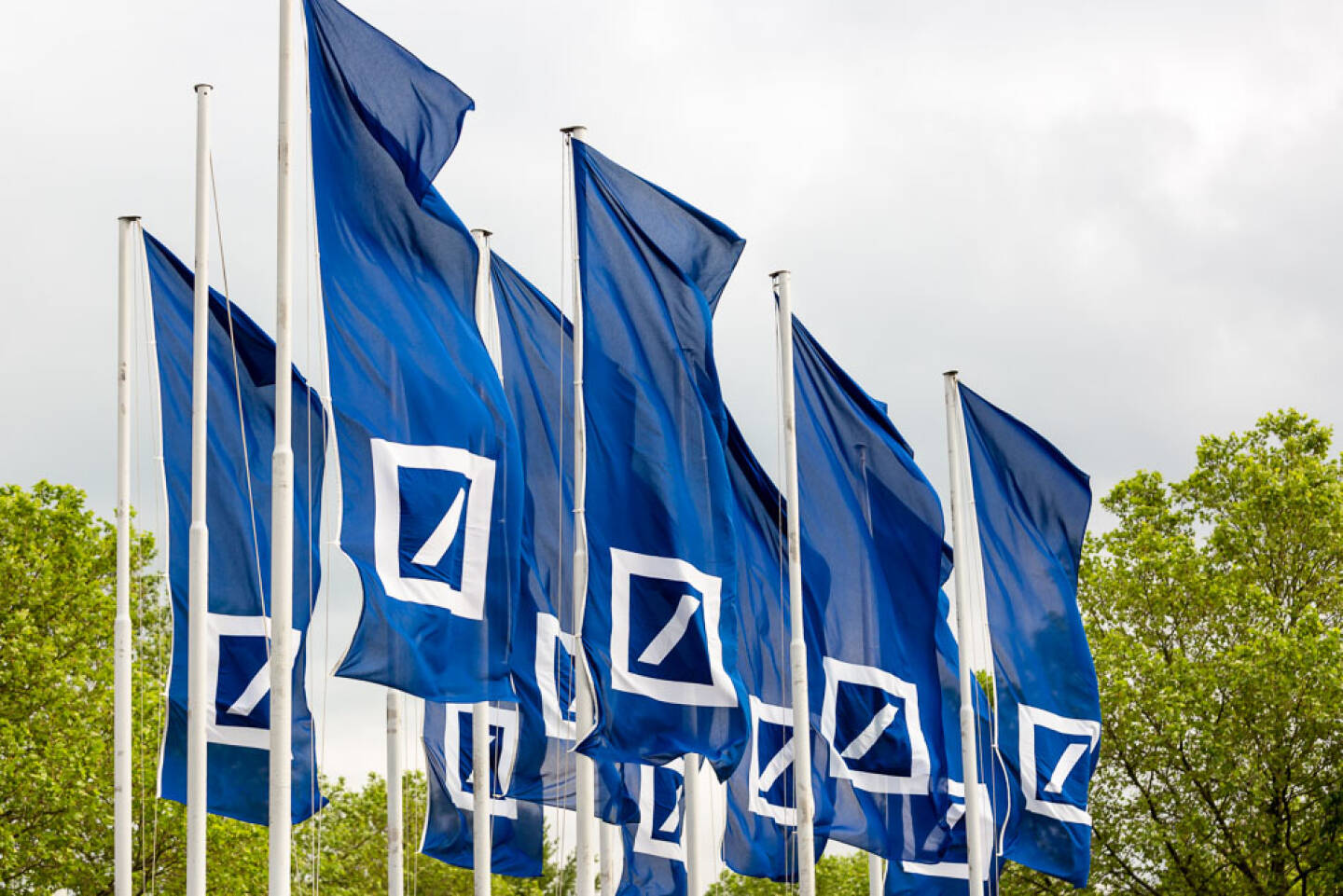 Deutsche Bank, Fahnen, Credit: Mario Andreya