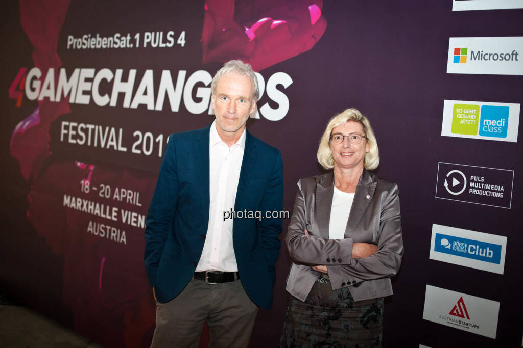Christian Drastil (BSN), Elisabeth Stadler (VIG) am 4gamechangers Festival, © Michaela Mejta + diverse Handypics (17.04.2018) 