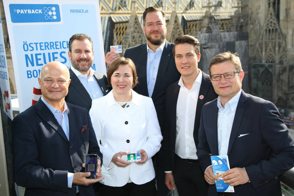 PAYBACK kommt nach Österreich: Start des Multipartner-Bonusprogramms am 3. Mai mit dm drogerie markt, Fressnapf, Austrian Airlines & über 40 weiteren Partnern – BP, Burger King und NORDSEE folgen sukzessive; Im Bild v.l.n.r.: Walter H. Lukner (Geschäftsführer PAYBACK Austria), Mag. Alexander Pietsch (Geschäftsführer NORDSEE Österreich), Gerlinde Hofer (Head of Country, BP Europa SE/ZN BP Austria), Harald Bauer (Geschäftsführer dm drogerie markt Österreich), Jan Küster (Marketingleiter Burger King Österreich), Hermann Aigner (Geschäftsführer Fressnapf Austria); Fotocredit:PAYBACK Austria/APA-Fotoservice/Schedl, © Aussendung (18.04.2018) 