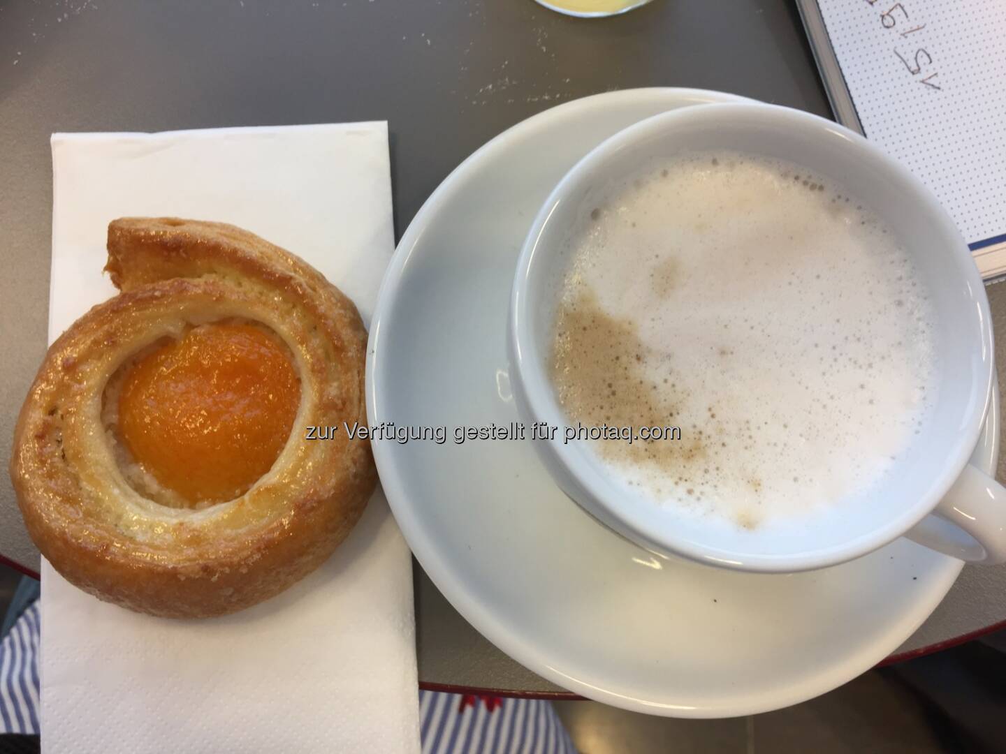 Frühstück mit Kaffee in der Riesen-Tasse, SBO-HV 2018