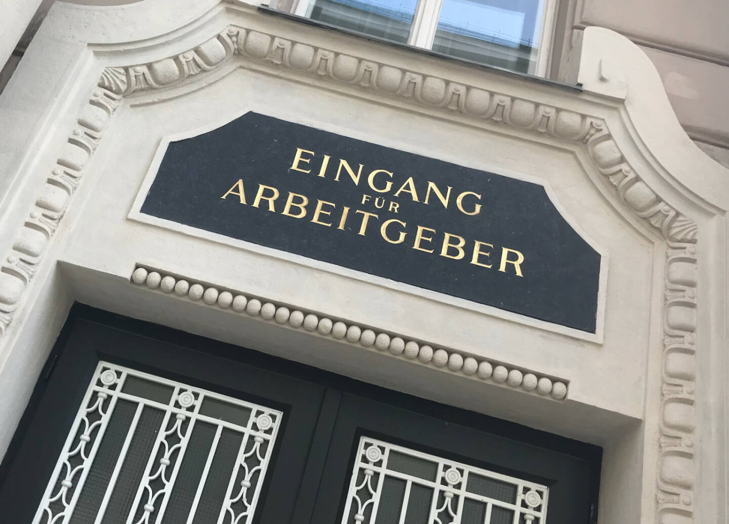 Eingang für Arbeitgeber 