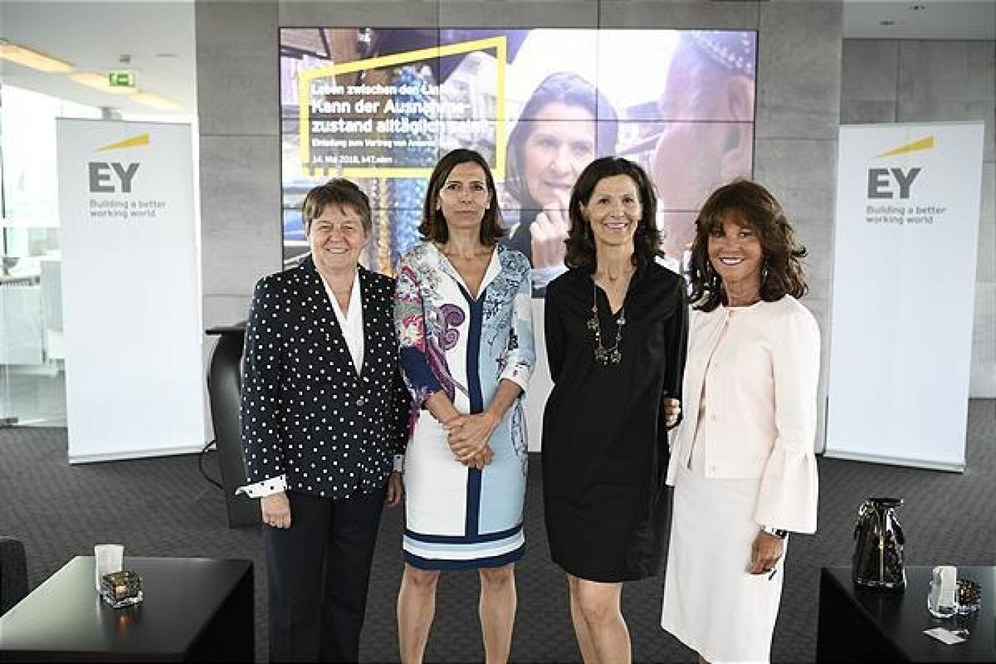 EY Women.Fast Forward
(v.l.n.r.): Brigitte Ederer (Aufsichtsrätin u.a. bei Boehringer Ingelheim und Infineon), Helen Pelzmann (Partnerin EY Law), Antonia Rados, Brigitte Bierlein (Präsidentin des Verfassungsgerichtshofs); Foto: EY