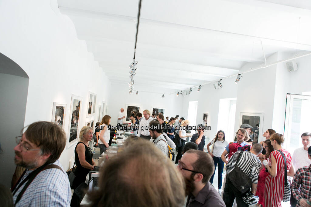 Anzenberger Gallery auf dem Vienna Photo Book Festival, © Martina Draper (09.06.2013)