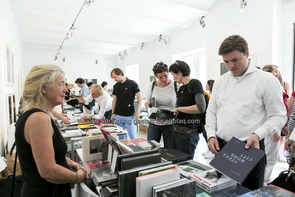 Anzenberger Gallery auf dem Vienna Photo Book Festival, © Martina Draper (09.06.2013)