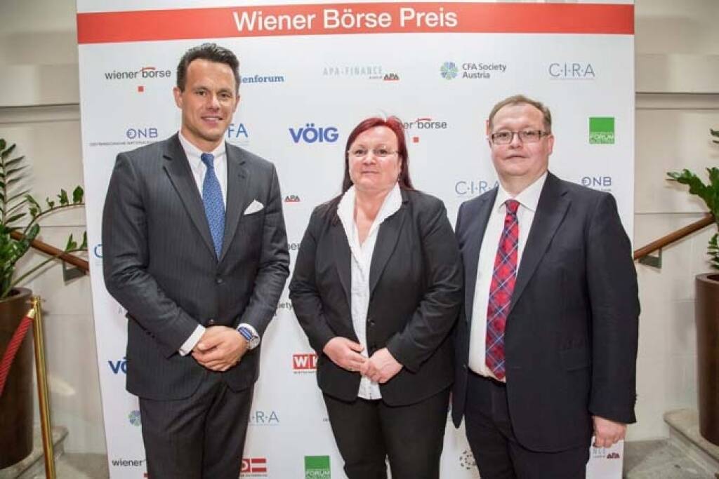 Wiener Börse-CEO Christoph Boschan mit Yvette und Gregor Rosinger (Rosinger Group); Credit: APA-Fotoservice, © APA-Fotoservice/Wiener Börse (22.05.2018) 