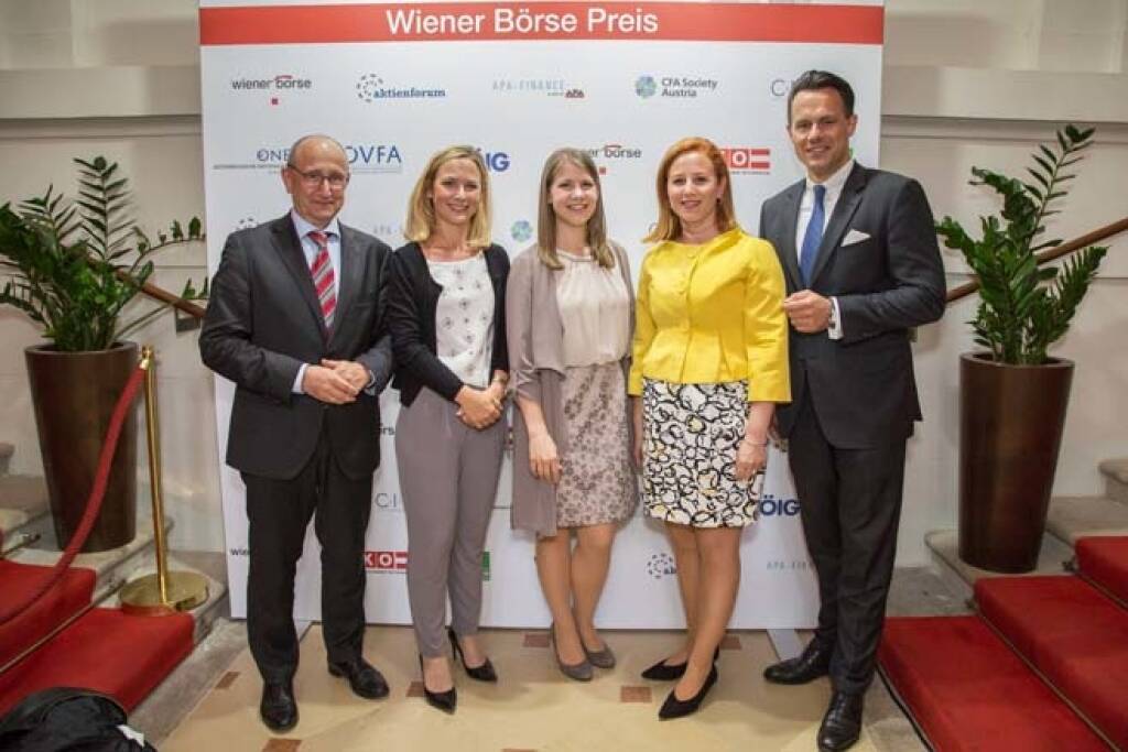 Team der Wiener Börse: Wiener Börse-Vorstand Ludwig Nießen, Maria Zorn, Julia Resch (Pressestelle), Börse-CEO Christoph Boschan; Credit: APA-Fotoservice, © APA-Fotoservice/Wiener Börse (22.05.2018) 