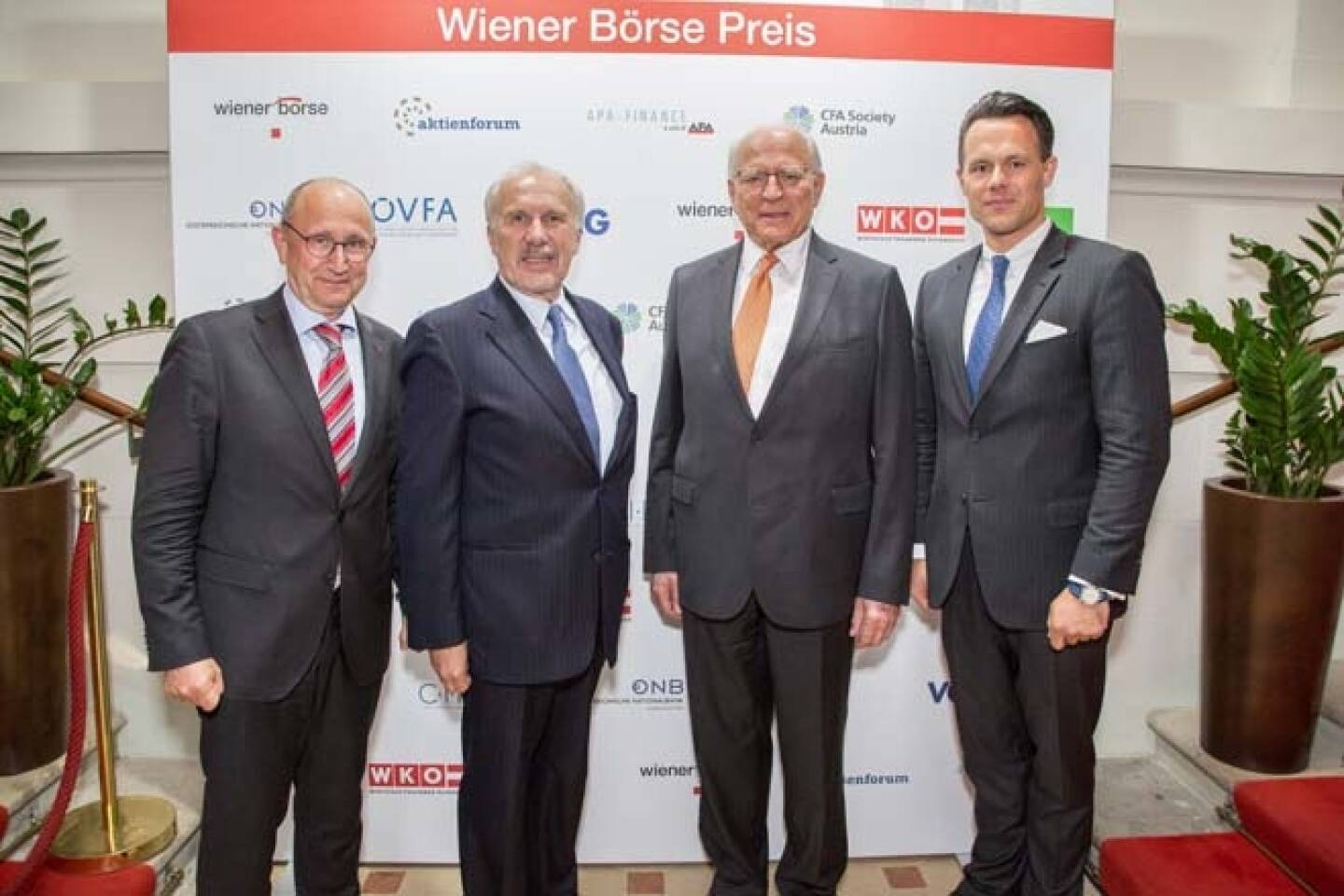 Wiener Börse-Vorstand Ludwig Nießen, Ewald Nowotny, Claus Raidl (beide OeNB), Börse-CEO Christoph Boschan; Credit: APA-Fotoservice
