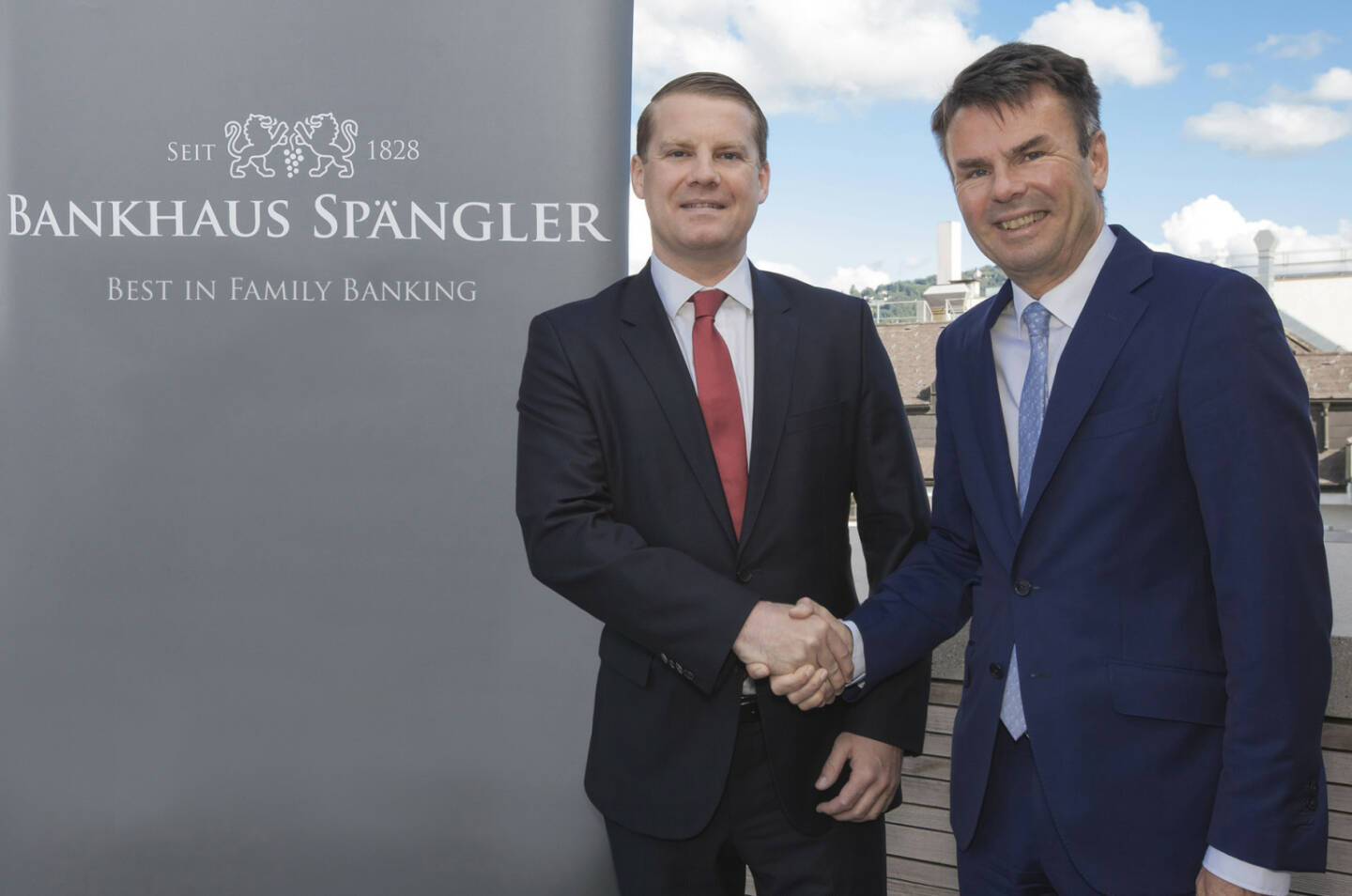 Das Bankhaus Spängler lud in Linz zu einem Investoren-Frühstück: Stefan Schönauer, Finanzvorstand der Immofinanz AG (l.), und Johann Penzenstadler vom Bankhaus Spängler in Linz. Bildquelle: Bankhaus Spängler
