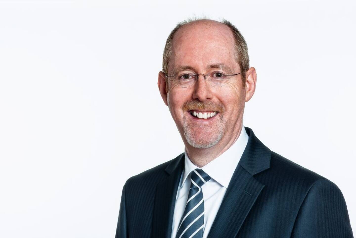 Thomas Doyle (48), bisher Mitglied des Vorstands der FWU AG, wurde mit Wirkung zum 2.5.2018 zum Vorsitzenden des Vorstands der FWU Life Insurance Austria AG ernannt. Bild: FWU