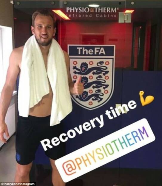 Physiotherm GmbH: Der englische Nationalspieler Harry Kane setzt auf Wärmeanwendungen im Training, die Infrarotkabine ist selbst bei der Weltmeisterschaft in Russland mit im Gepäck. Fotocredit:© harrykane/instagram, © Aussendung (04.07.2018) 