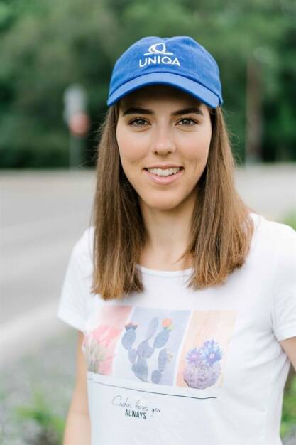 Uniqa-Ski-Team bekommt Verstärkung: Petra Vlhová wird ab sofort ihre Rennen mit dem Uniqa Logo auf dem Helm bestreiten: „Gemeinsam mit meinem Team habe ich einen langfristigen Partner gesucht und mit Uniqa gefunden. Nächste Saison werde ich auch in den Speed-Disziplinen starten und nicht wie bisher nur in Slalom und Riesenslalom“, erklärte die 23-Jährige, die in ihrer Karriere schon vier Weltcupslaloms gewinnen konnte. Bild: Uniqa, © Aussendung (24.07.2018) 