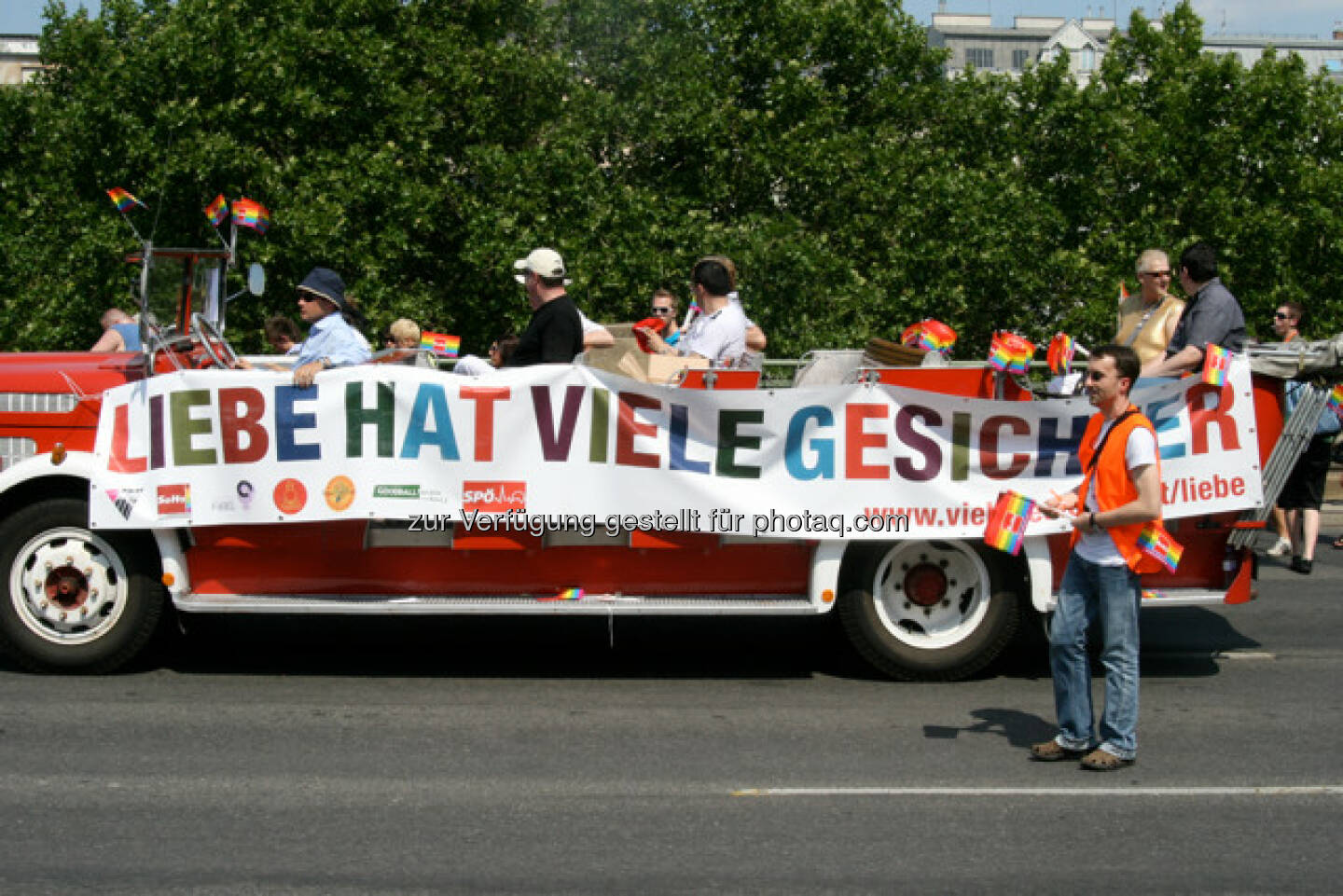 Regenbogenparade in Wien, Liebe hat viele Gesichter