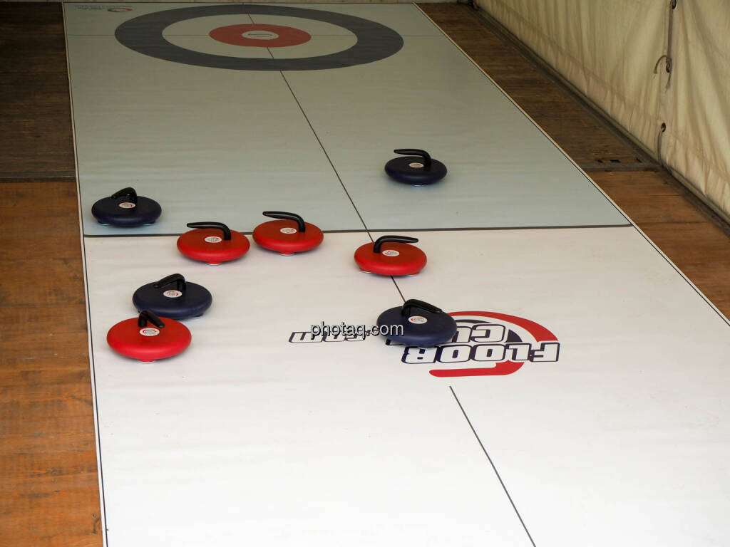 Curling, Ziel, © photaq.com (23.09.2018) 