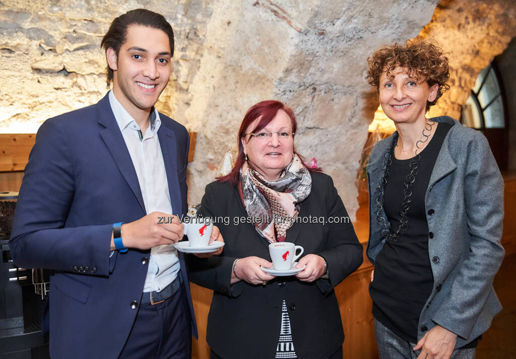 Steven Blaha (Blaha Büromöbel), Yvette Rosinger (Rosinger Group), Ariane Reither  (19.10.2018) 