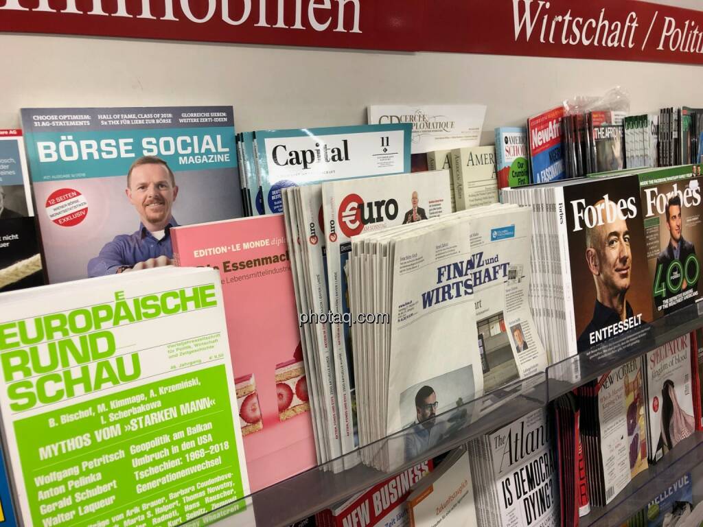 Börse Social Magazine #21, Kiosk, Morawa, Christian Hendrik Knappe, Jeff Bezos, Forbes, © photaq.com (30.10.2018)