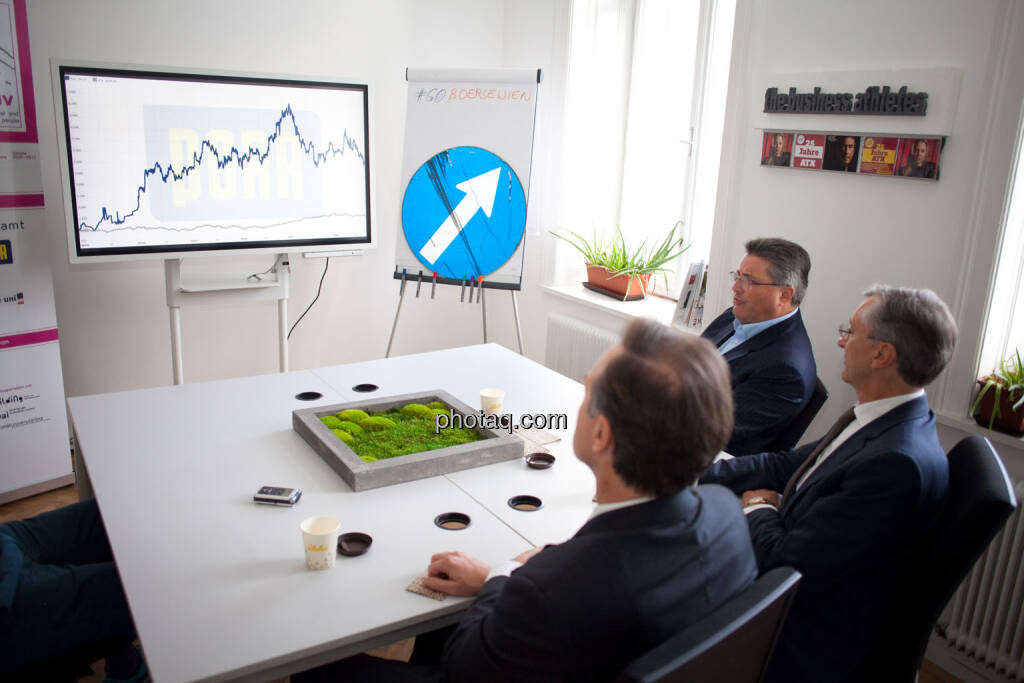 Chart, up, Thomas Winkler (UBM), Karl-Heinz Strauss (Porr), Thomas Birtel (Strabag), © Michaela Mejta/photaq.com (21.11.2018)