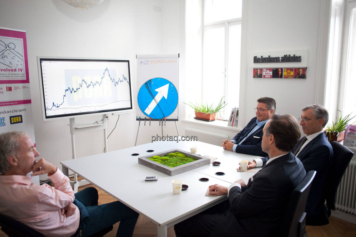 Christian Drastil (BSN), Chart, up, Thomas Winkler (UBM), Karl-Heinz Strauss (Porr), Thomas Birtel (Strabag)