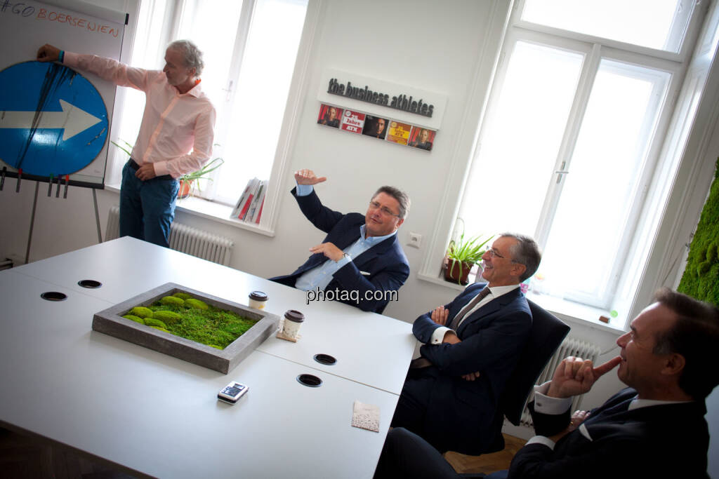 Christian Drastil (BSN), Karl-Heinz Strauss (Porr), Thomas Birtel (Strabag), Thomas Winkler (UBM), © Michaela Mejta/photaq.com (21.11.2018)